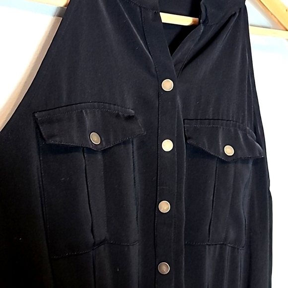 Black Sleeveless Jumpsuit - Picture 3 of 9